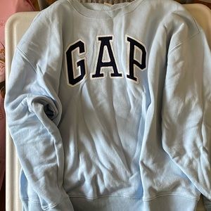 gap sweatshirt